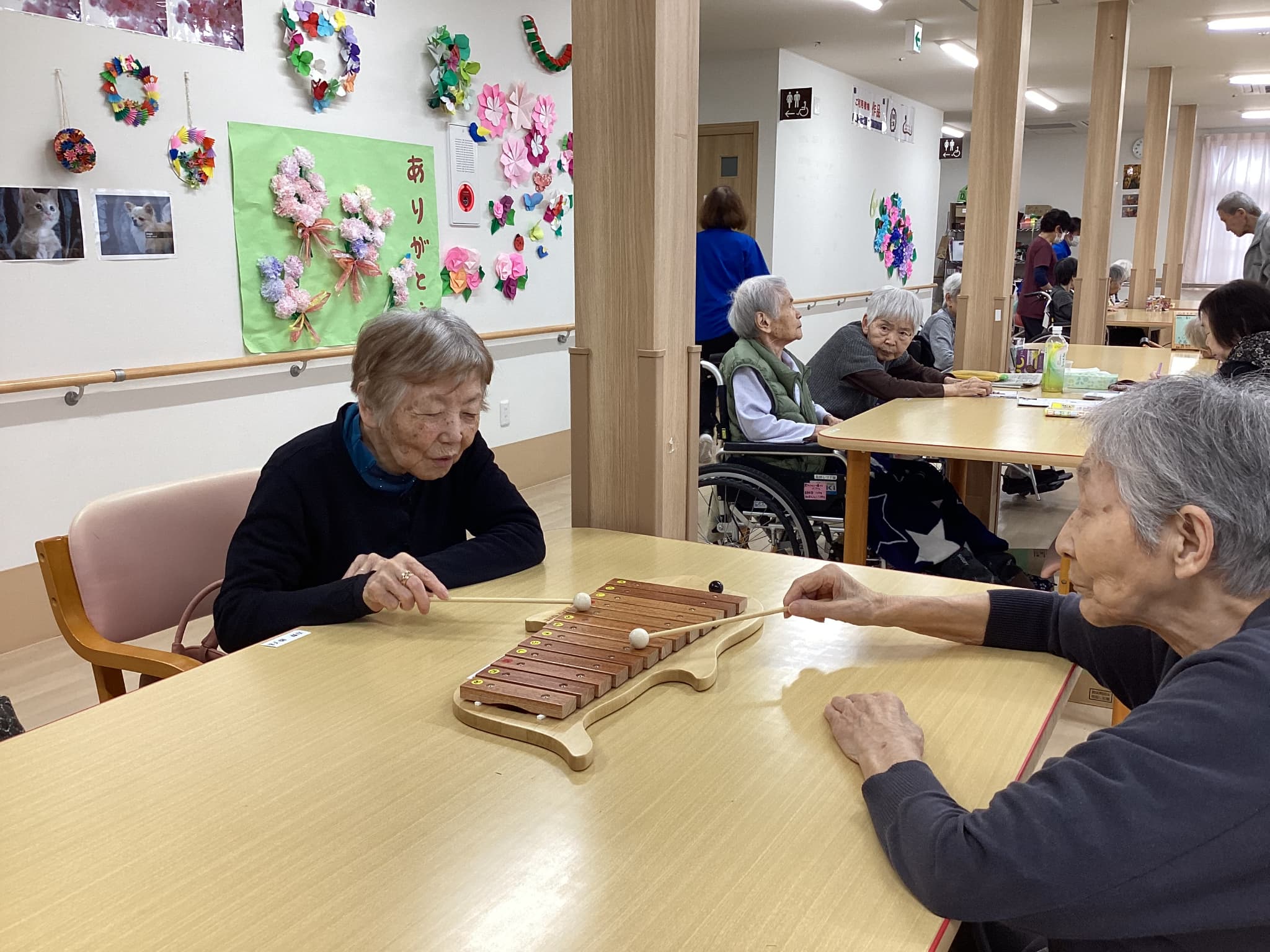 「アースケア前橋　朝倉の里」木琴レク