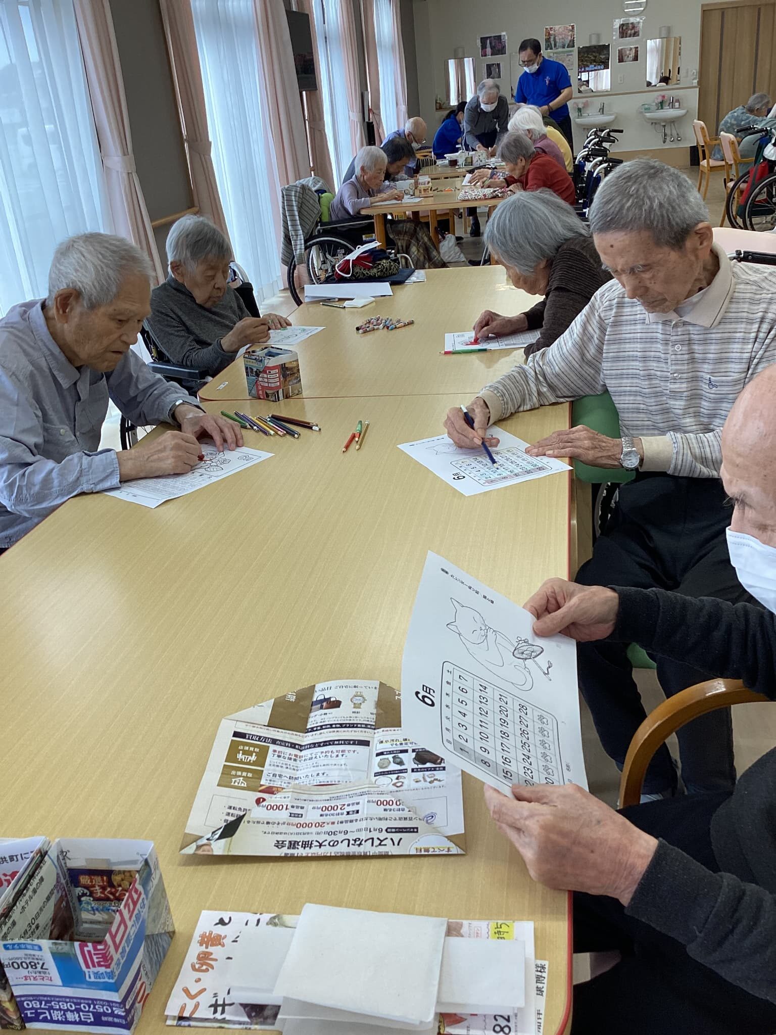 「アースケア前橋　朝倉の里」塗り絵レク