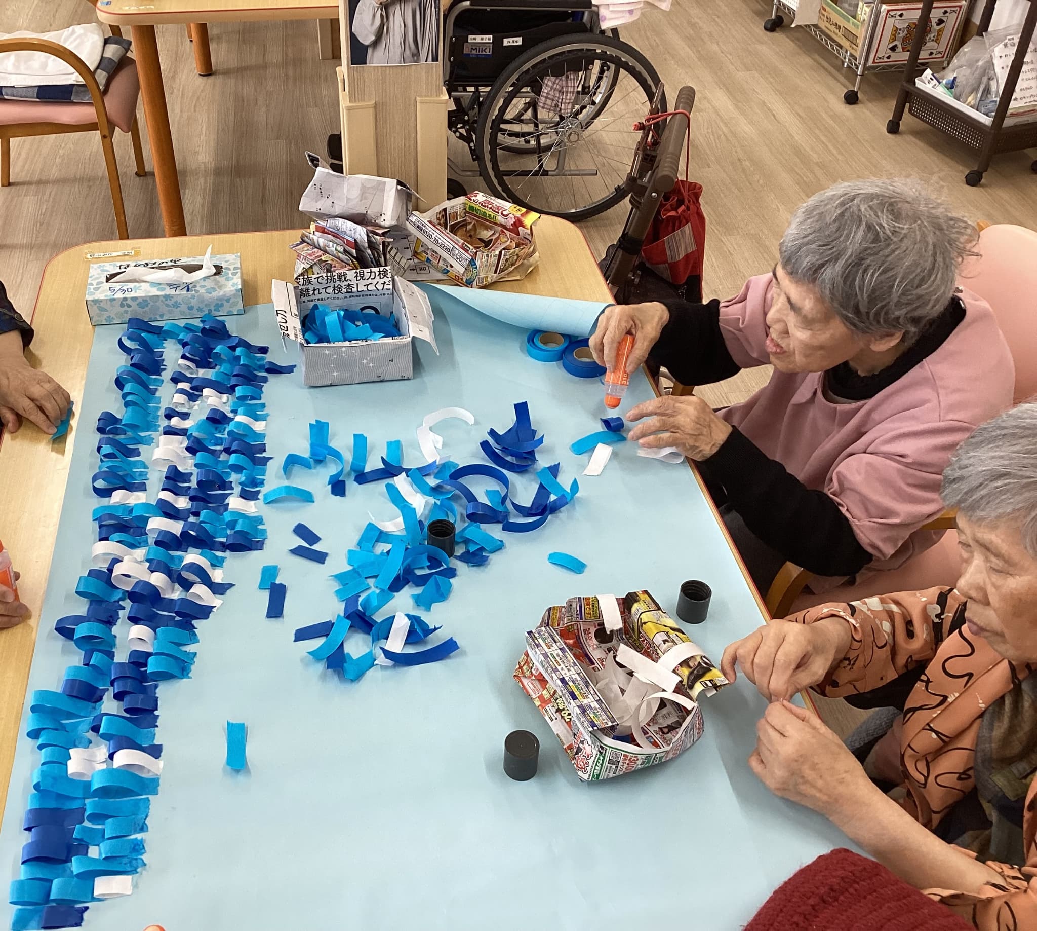 「アースケア高崎　なかおの里」七夕飾り