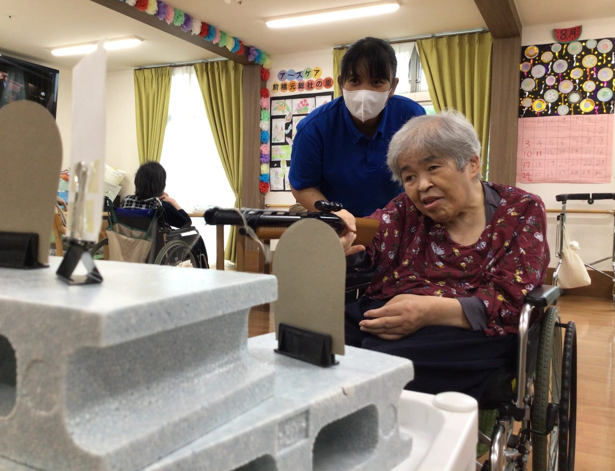 「アースケア前橋　元総社の里」射的で真剣勝負‼️