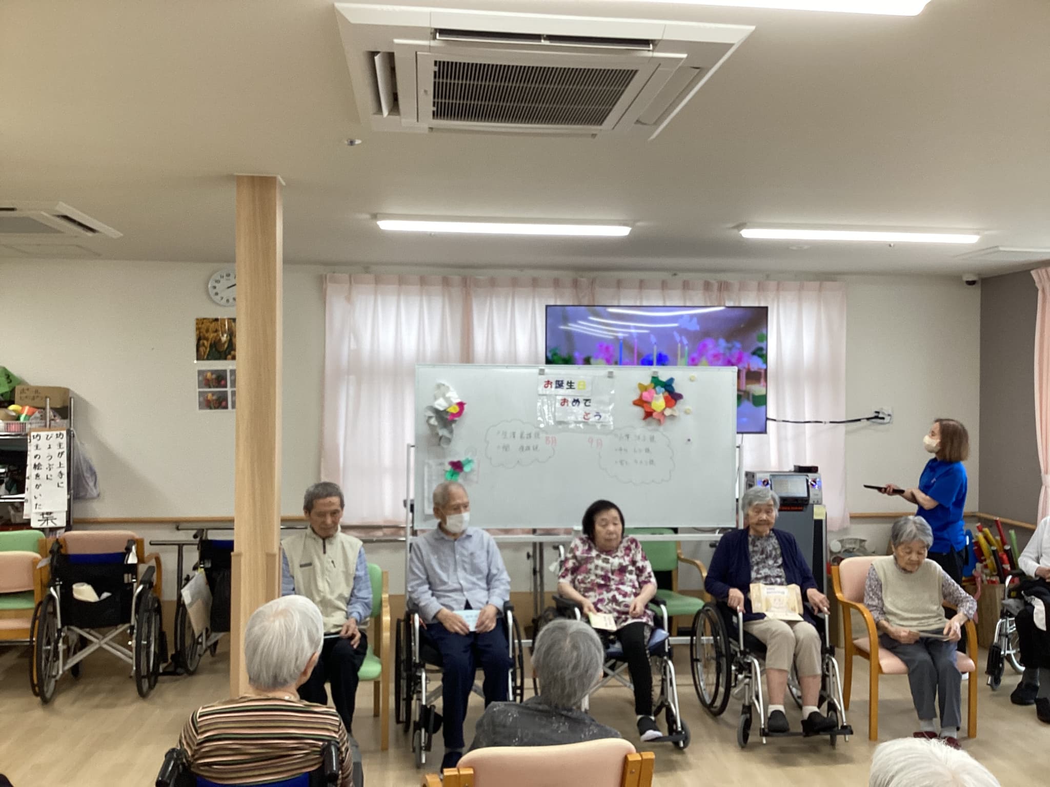 「アースケア前橋　朝倉の里」お誕生日会及び敬老会!(^^)!