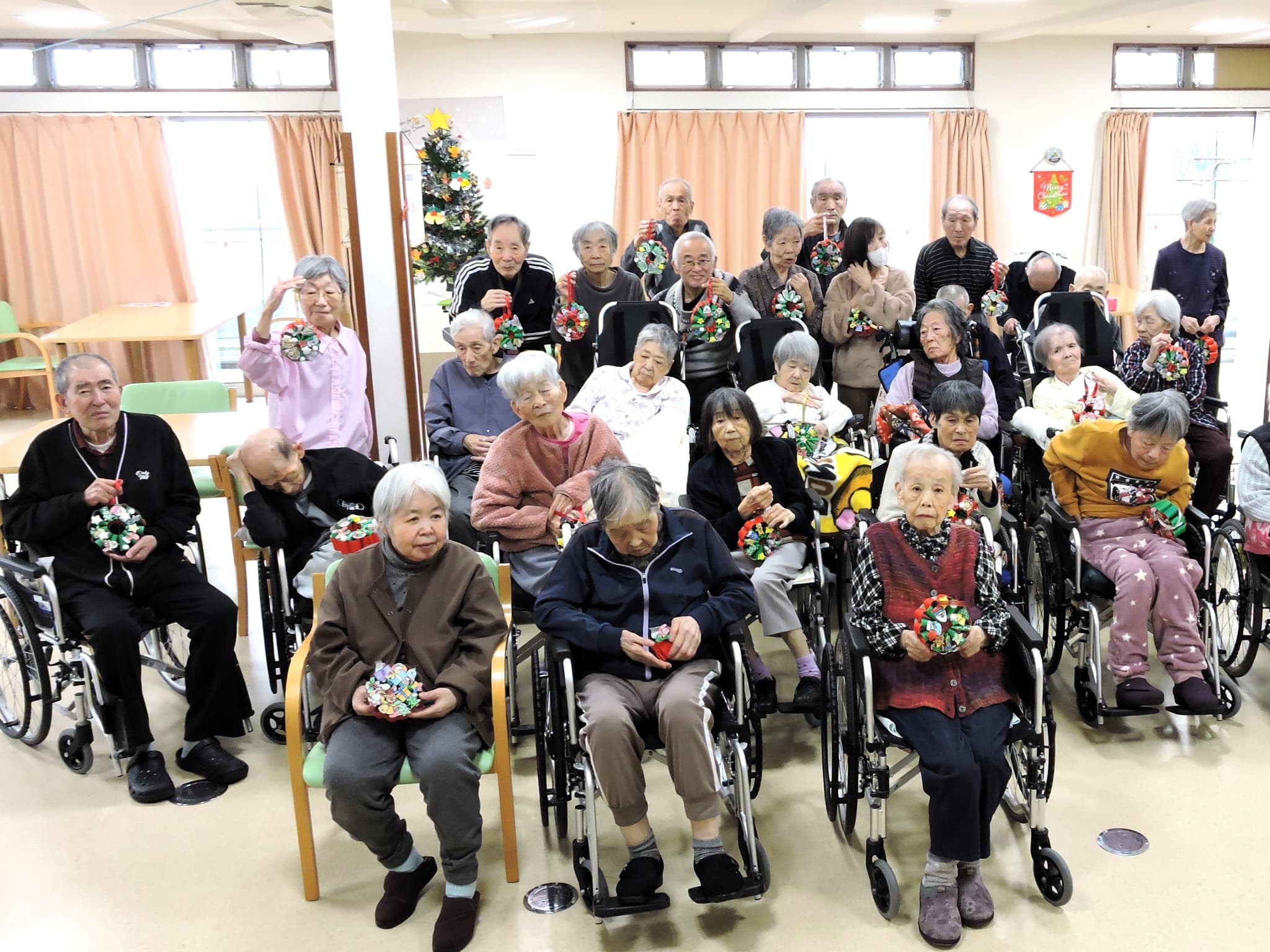「アースケア高崎　芝桜の里」クリスマスリース作成④