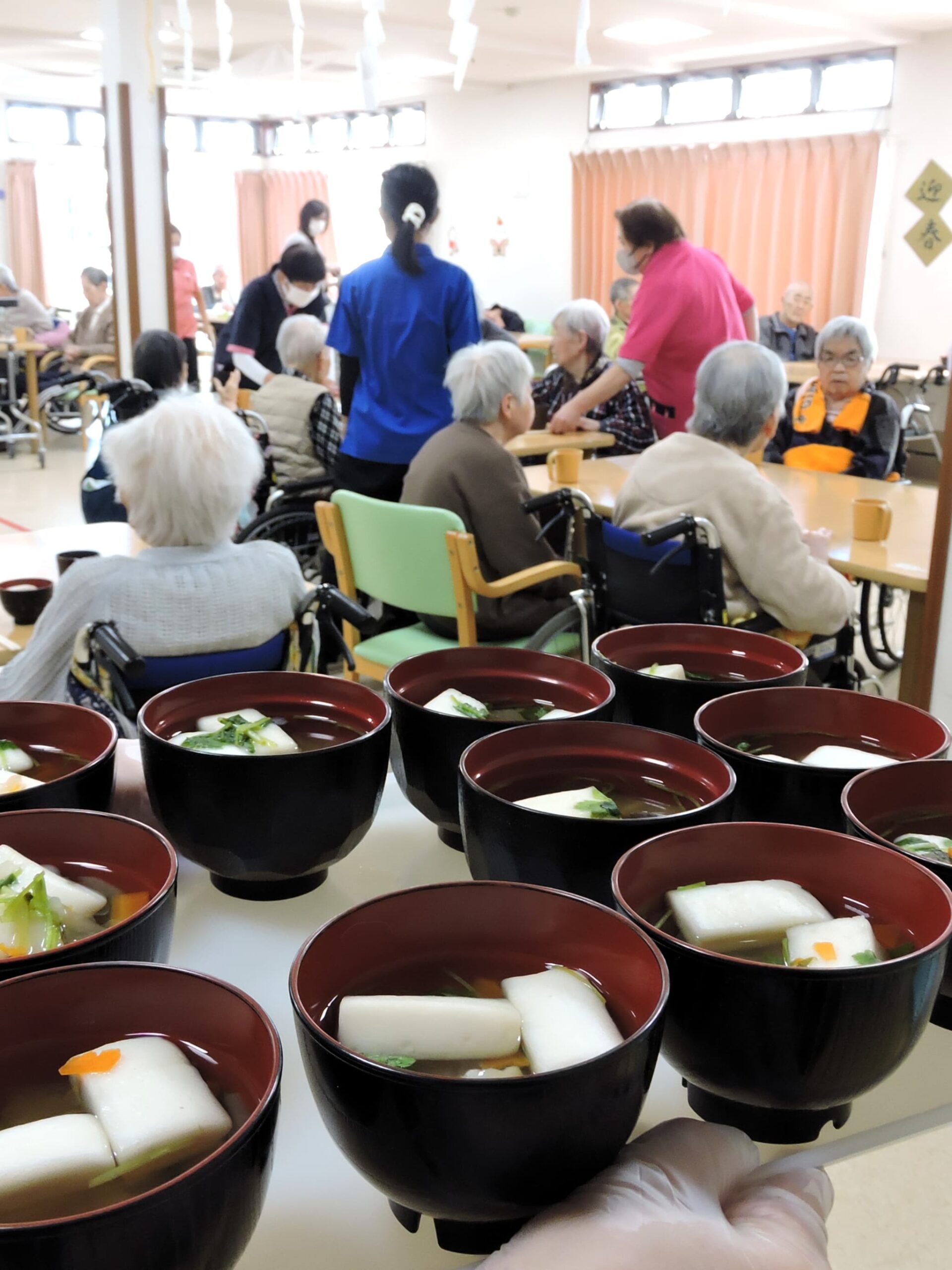 「アースケア高崎　芝桜の里」おやつレク　お雑煮？