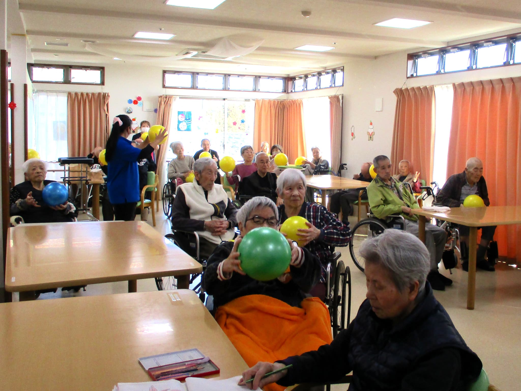 「アースケア高崎　芝桜の里」ボール体操