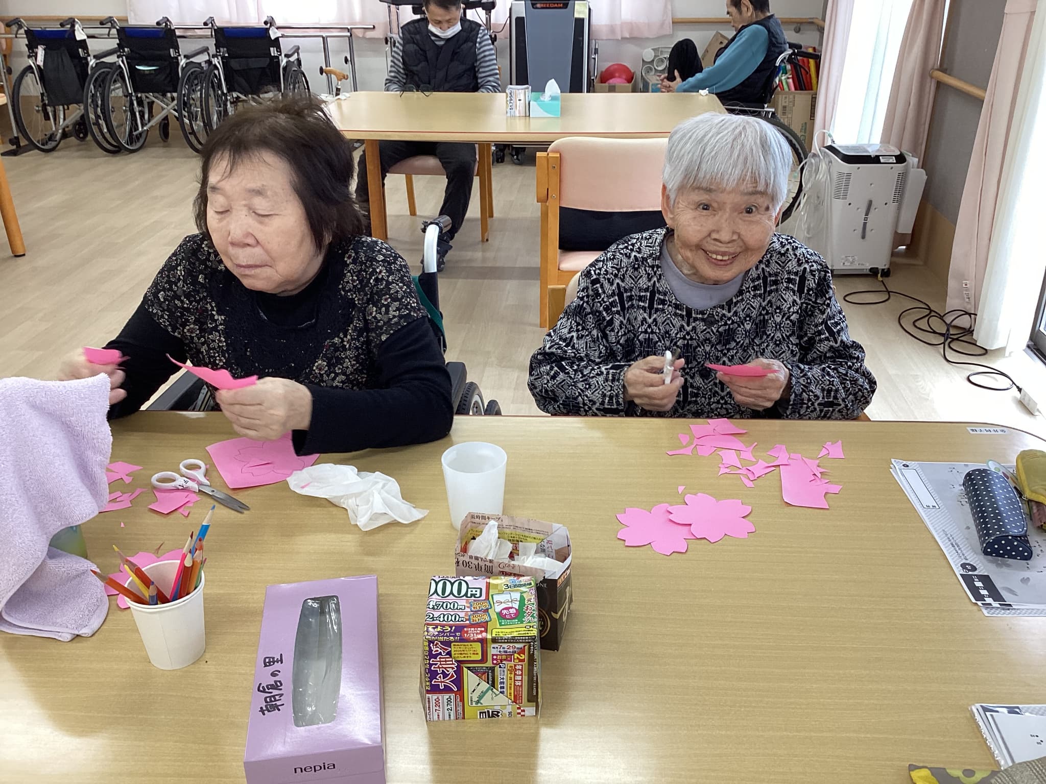 「アースケア前橋　朝倉の里」制作作業🌺