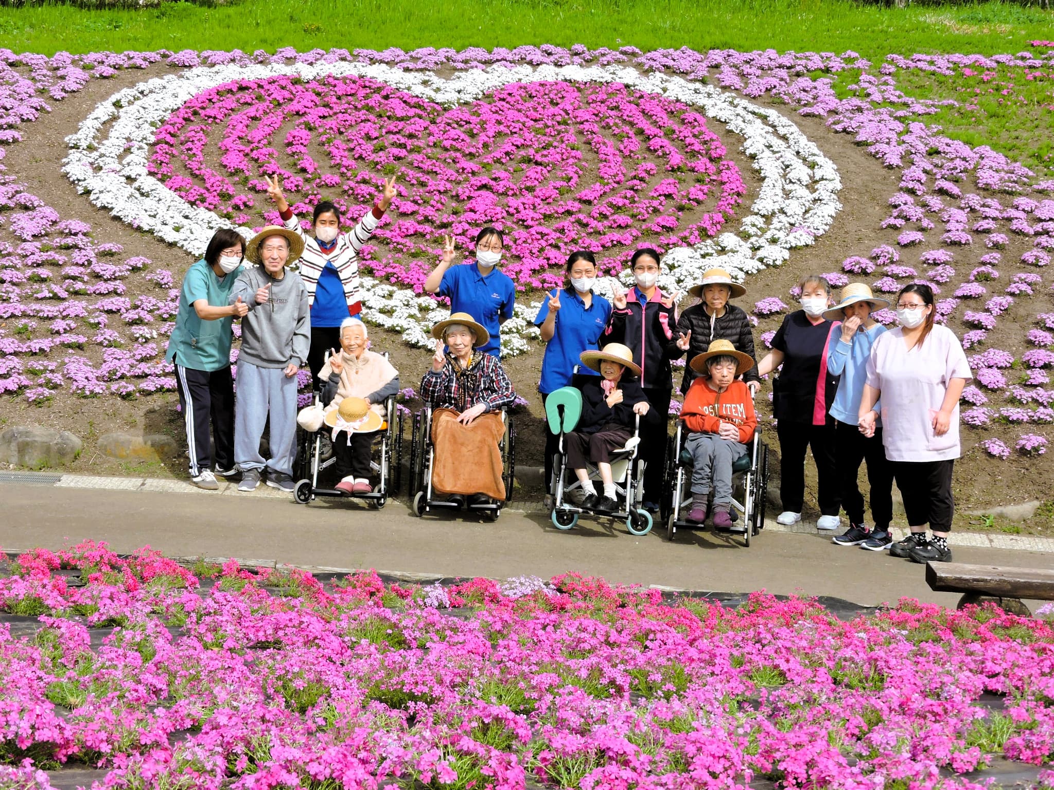 「アースケア高崎　芝桜の里」芝桜公園散策②