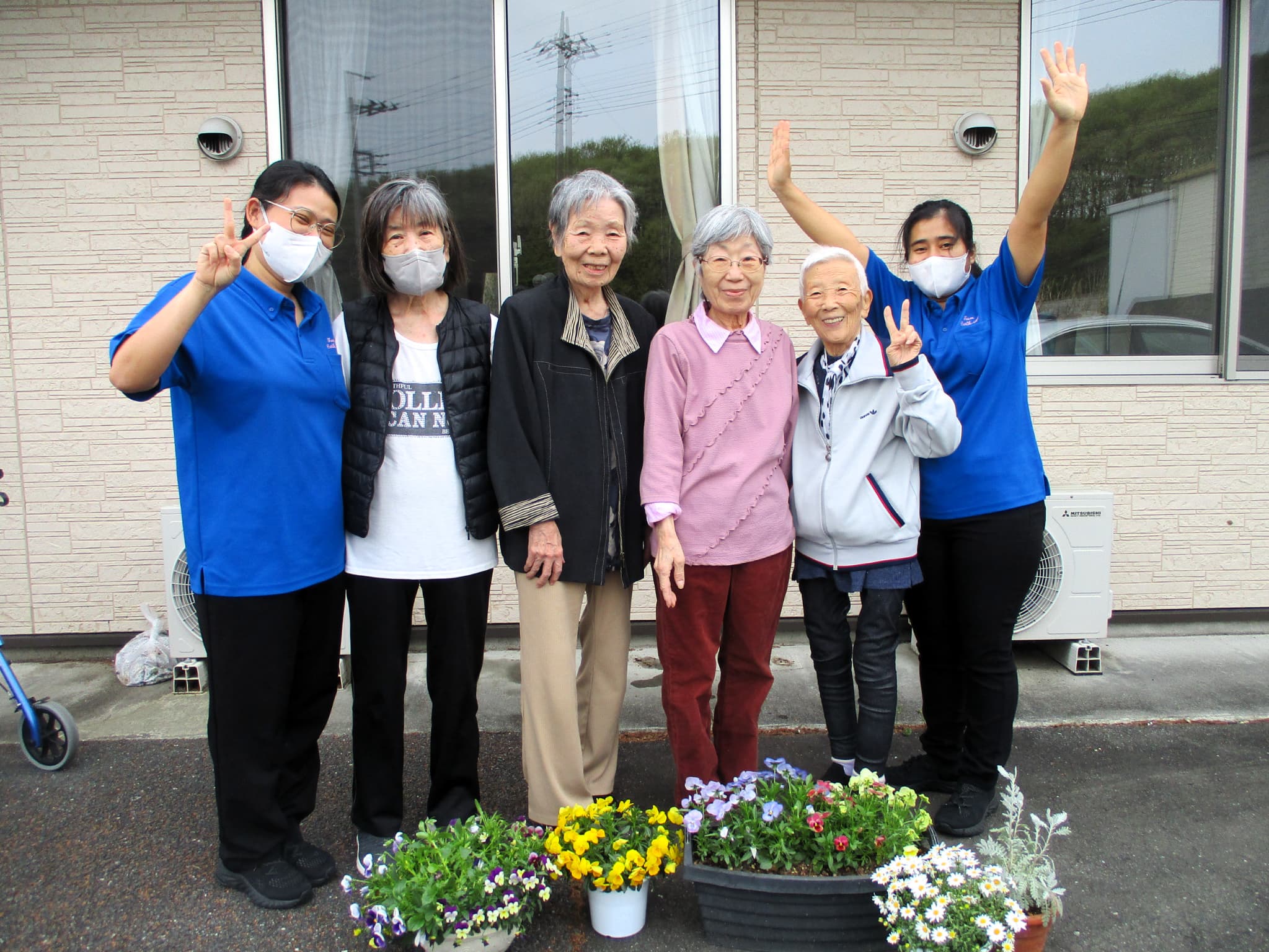 「アースケア高崎　芝桜の里」外気浴に変更です。