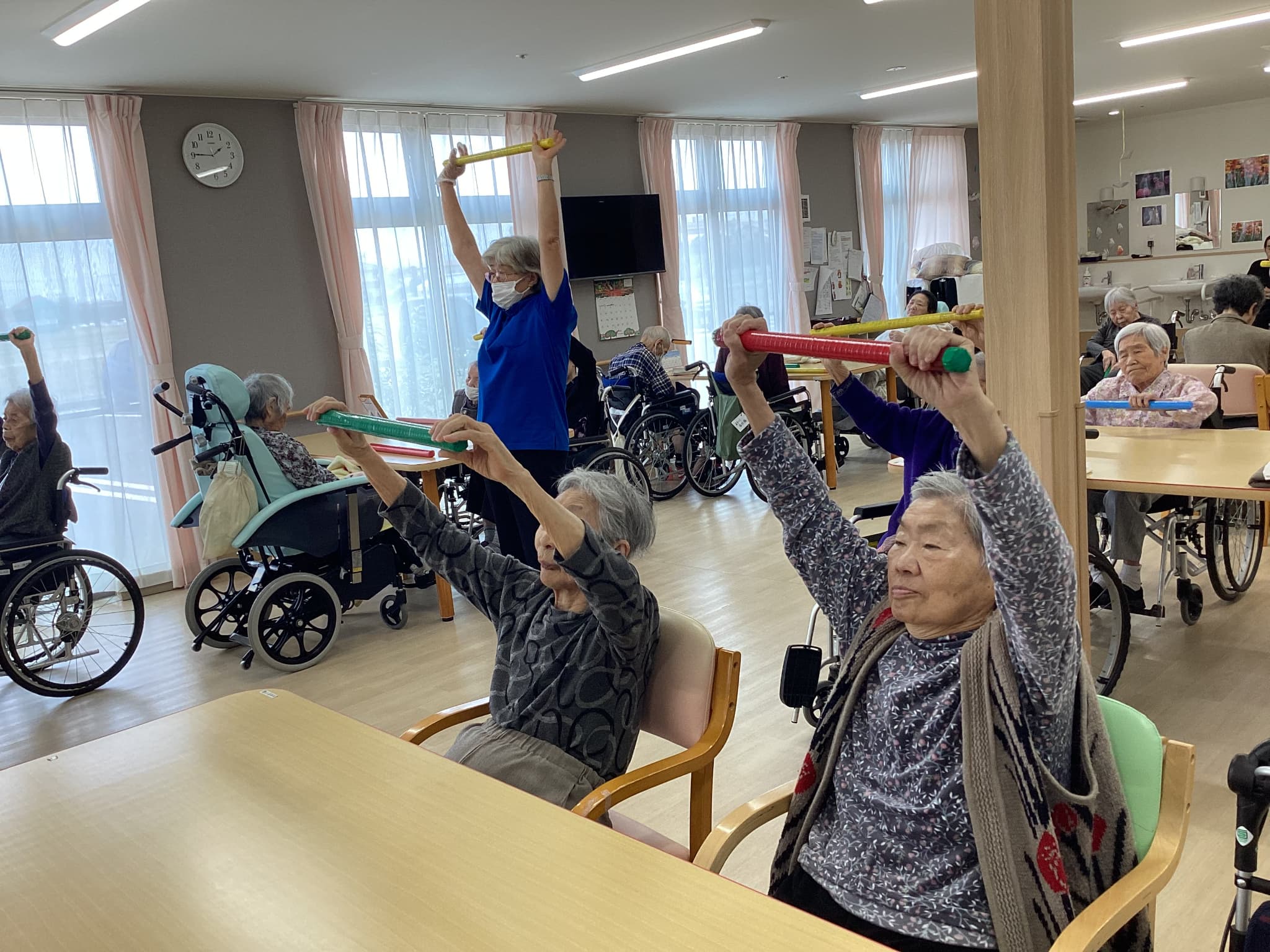 「アースケア前橋　朝倉の里」今月2回目の棒体操レク♪