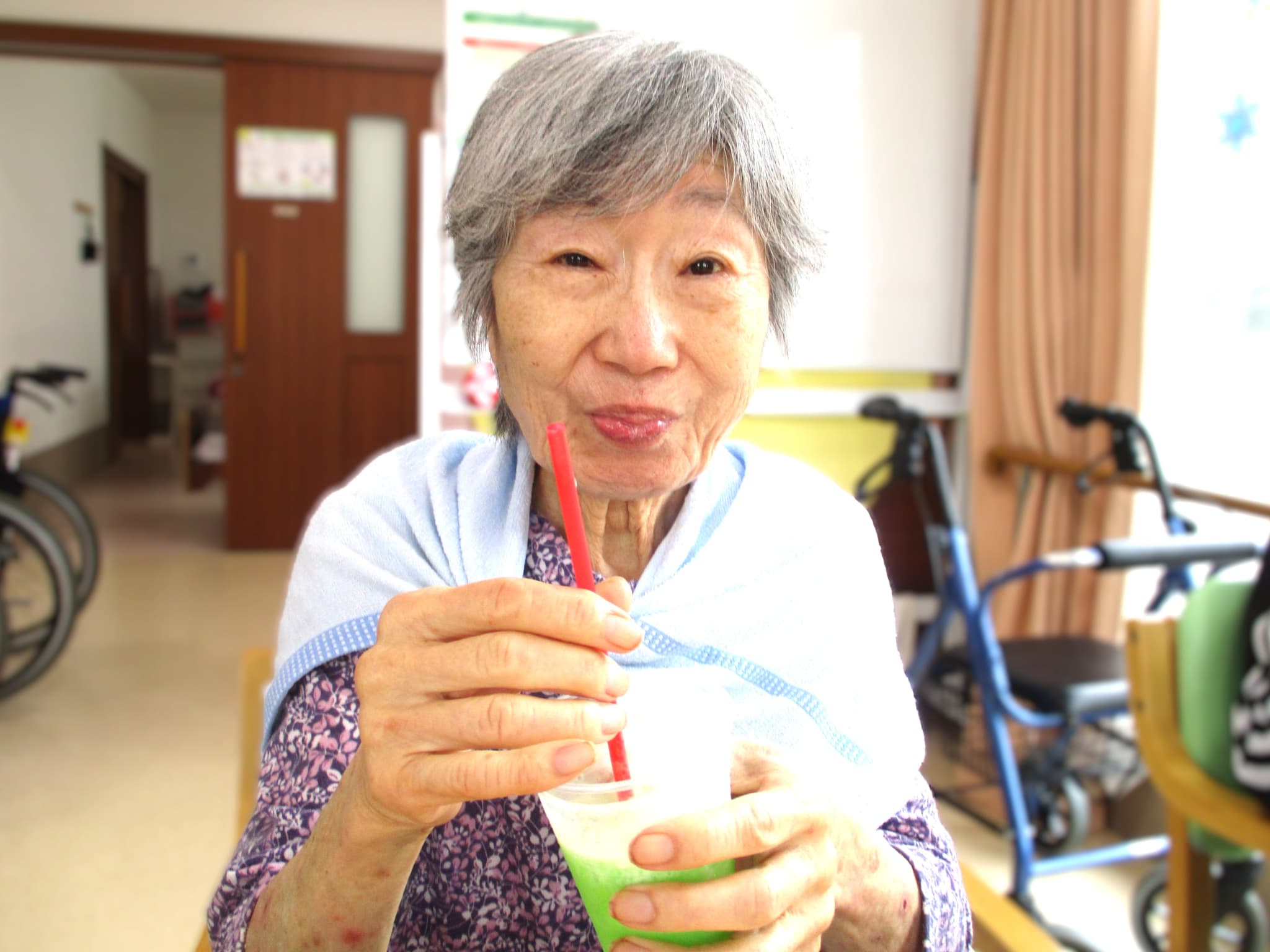 「アースケア高崎　芝桜の里」今日はクリームソーダの日