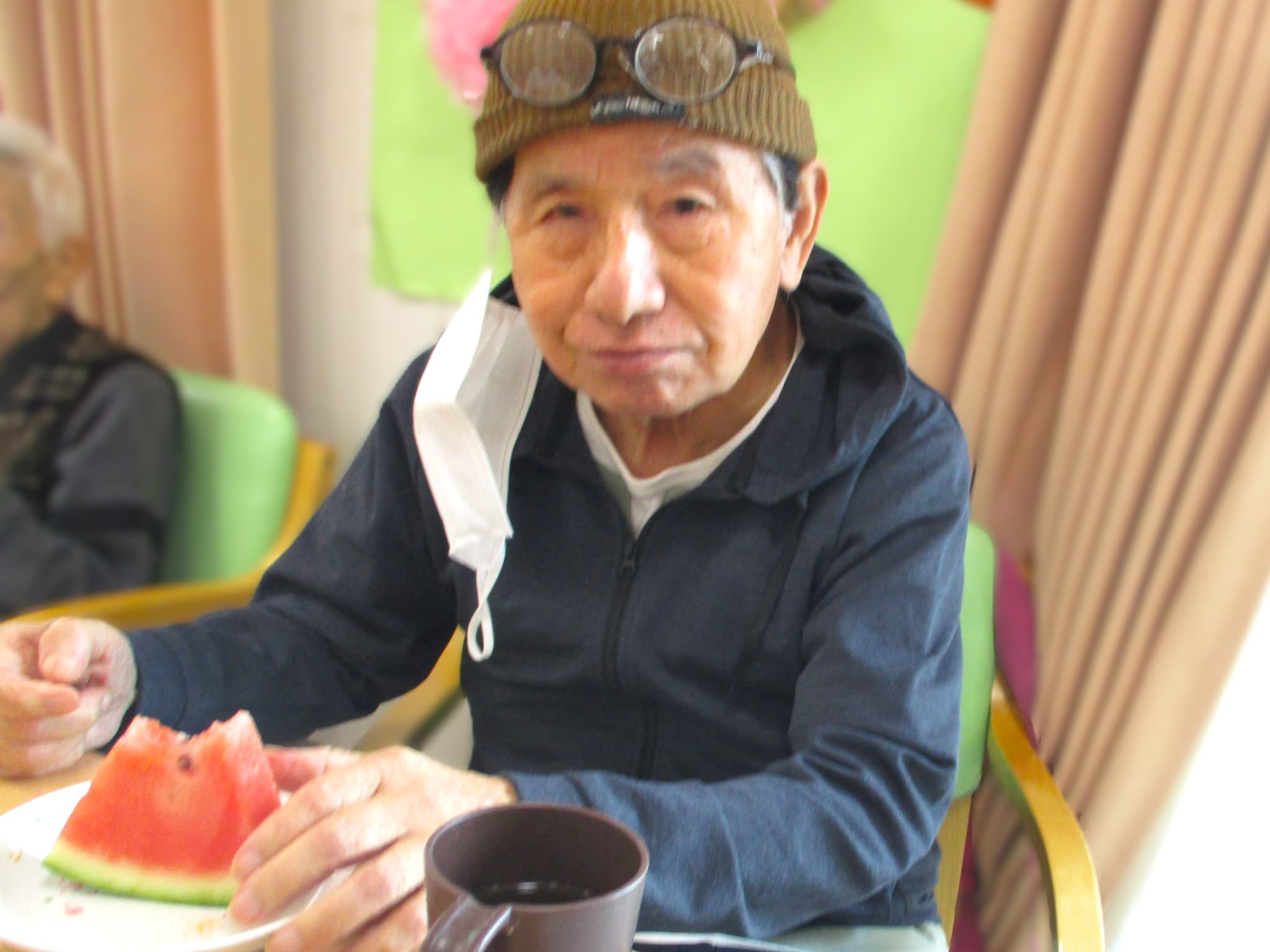 「アースケア高崎　芝桜の里」おやつにスイカ。【４回目】