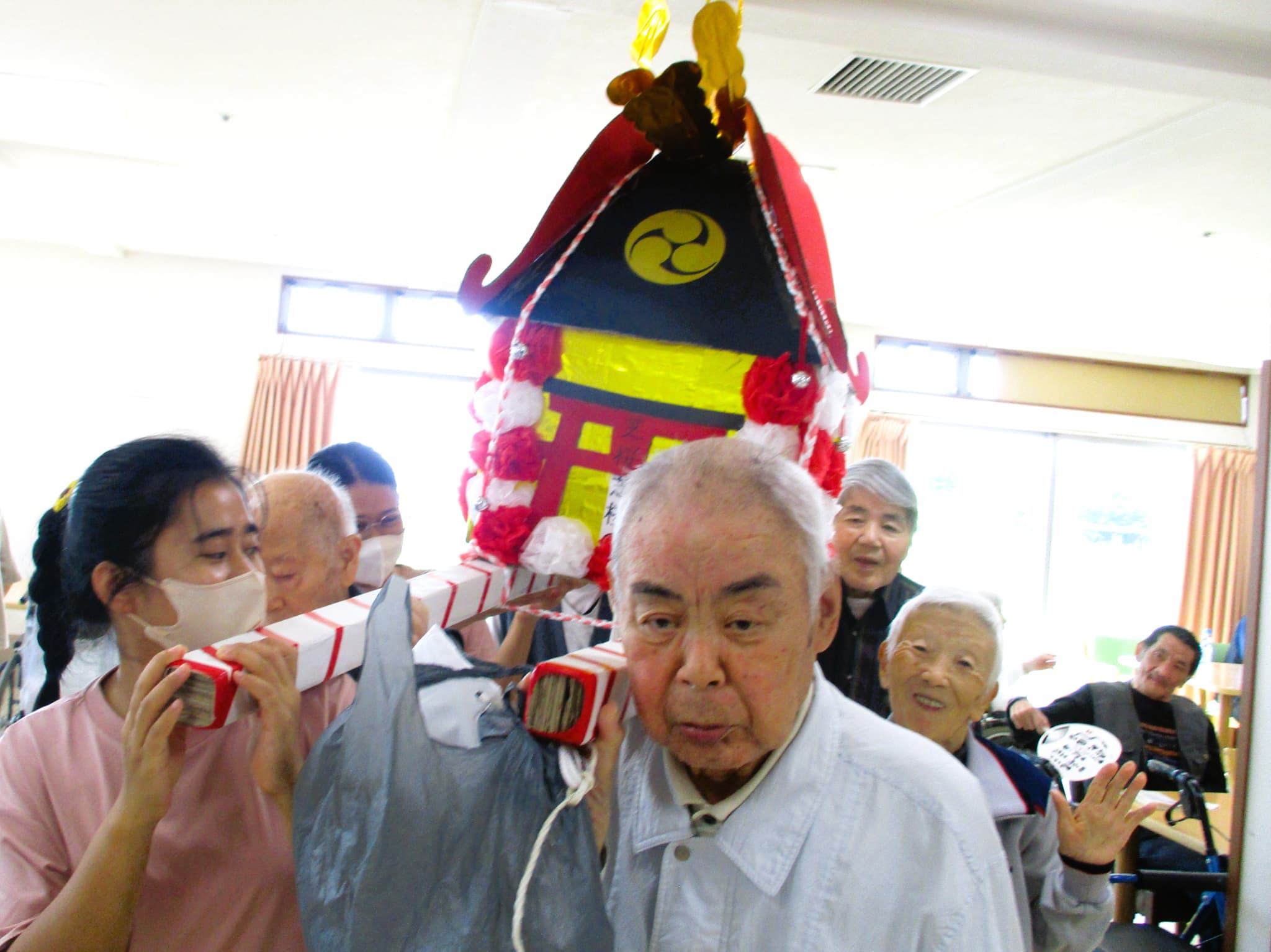 「アースケア高崎　芝桜の里」夏祭り【手作り神輿】