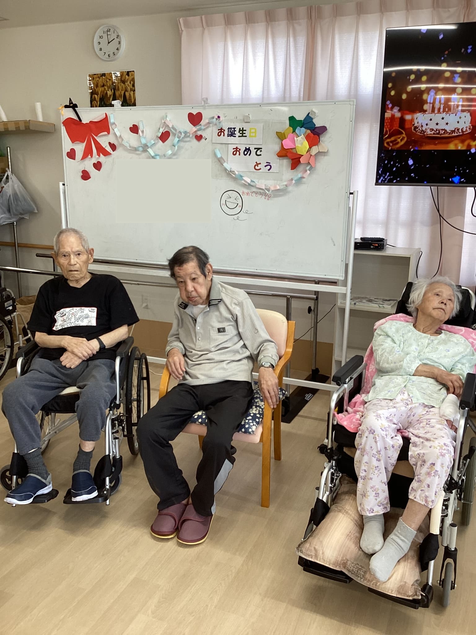 「アースケア前橋　朝倉の里」お誕生日会🎂